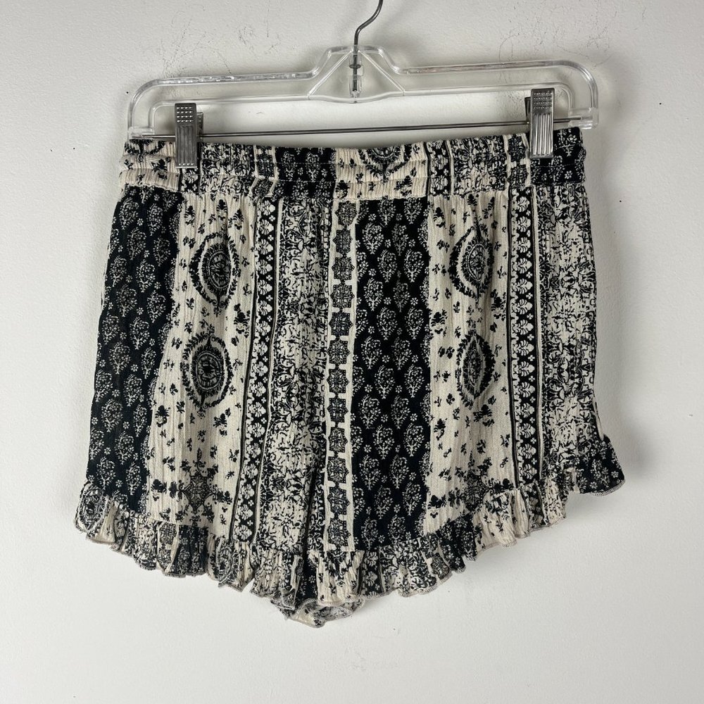 2/$14 altar'd state Boho Shorts Small - Picture 3 of 5